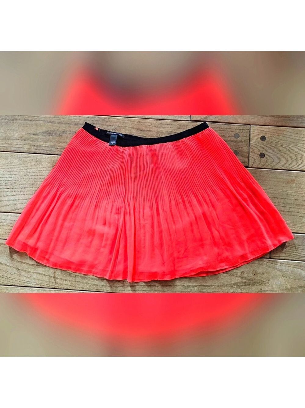 Victoria's Secret Coral Pleated Skirt